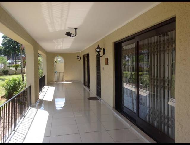 5 BEDROOM HOUSE FOR SALE IN CHASE VALLEY